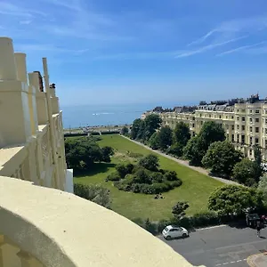 Apartment Sky View Double Bed In And By Myholidaylet, Brighton